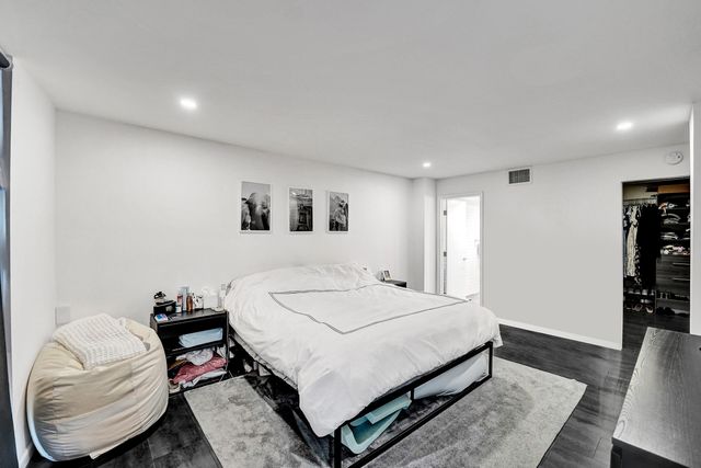 3800 N Hills Drive 301, Hollywood, FL 33021