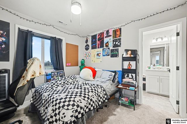 11915 S 109th Street, Papillion, NE 68046