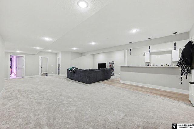 11915 S 109th Street, Papillion, NE 68046