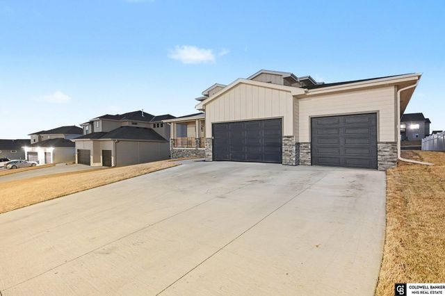 11915 S 109th Street, Papillion, NE 68046