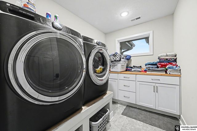 11915 S 109th Street, Papillion, NE 68046