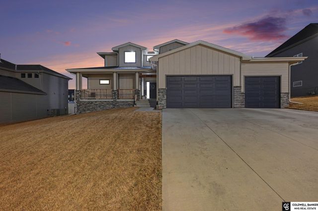 11915 S 109th Street, Papillion, NE 68046