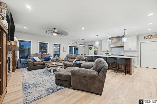 11915 S 109th Street, Papillion, NE 68046