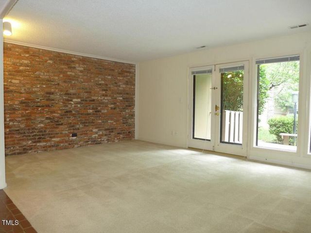 1305 Oak Tree Drive, Chapel Hill, NC 27517