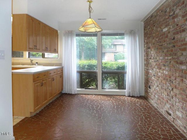 1305 Oak Tree Drive, Chapel Hill, NC 27517