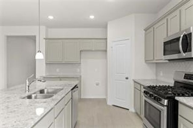 2836 Desert Lily Lane, Fort Worth, TX 76108