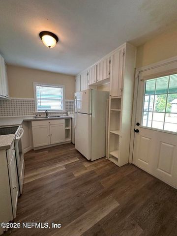 803 CRESTWOOD Street, Jacksonville, FL 32208