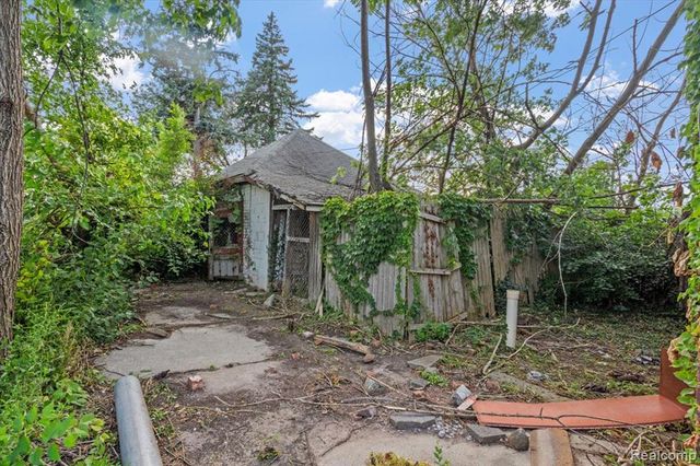 6025 15th Street, Detroit, MI 48208