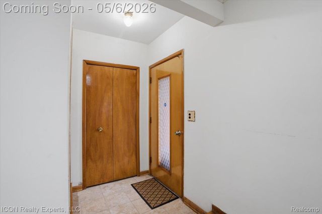 31212 Saratoga Avenue, Warren, MI 48093
