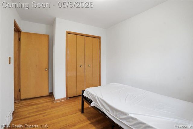 31212 Saratoga Avenue, Warren, MI 48093
