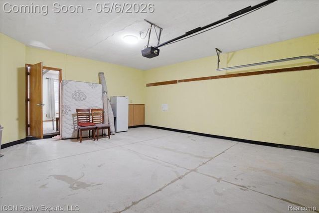 31212 Saratoga Avenue, Warren, MI 48093
