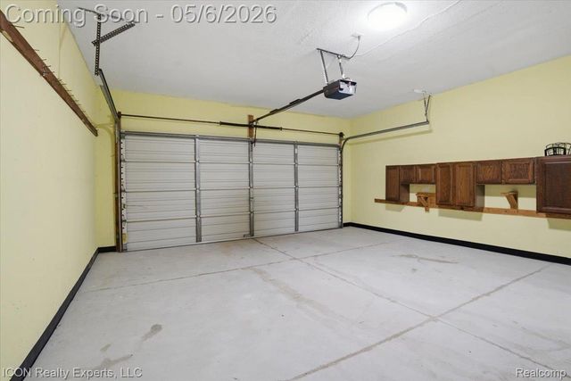 31212 Saratoga Avenue, Warren, MI 48093