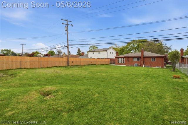 31212 Saratoga Avenue, Warren, MI 48093