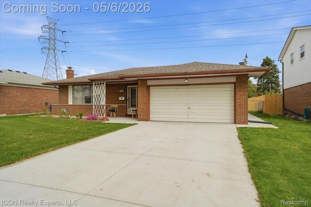 31212 Saratoga Avenue, Warren, MI 48093