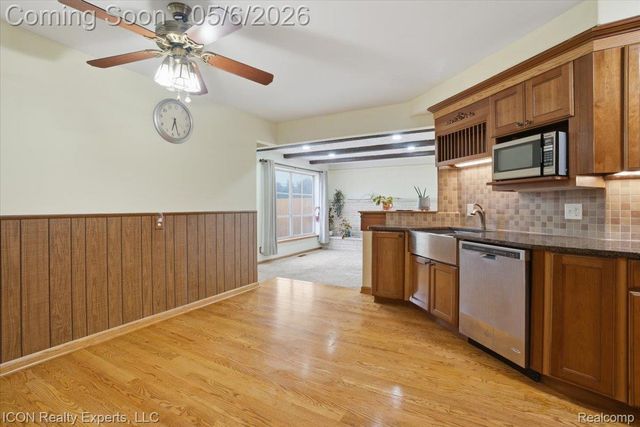 31212 Saratoga Avenue, Warren, MI 48093