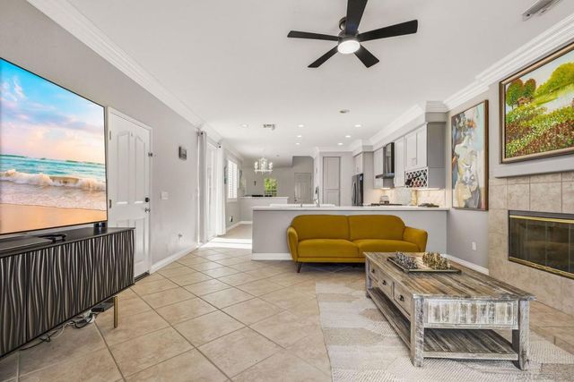 11393 Vista Elevada, San Diego, CA 92131