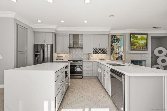 11393 Vista Elevada, San Diego, CA 92131