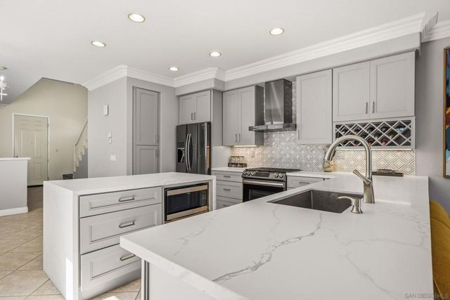 11393 Vista Elevada, San Diego, CA 92131