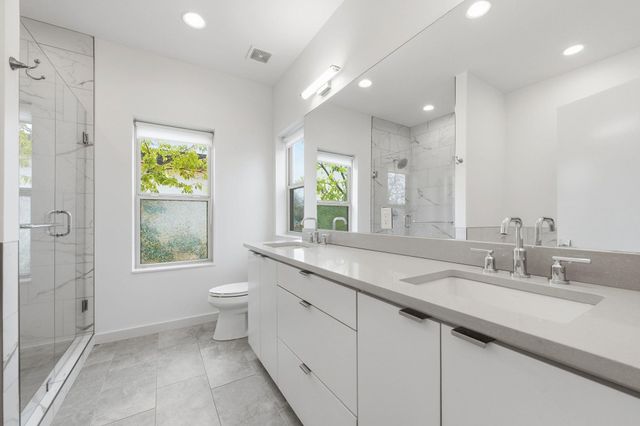 2811 Garwood St, Austin, TX 78702