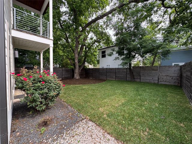 2811 Garwood St, Austin, TX 78702