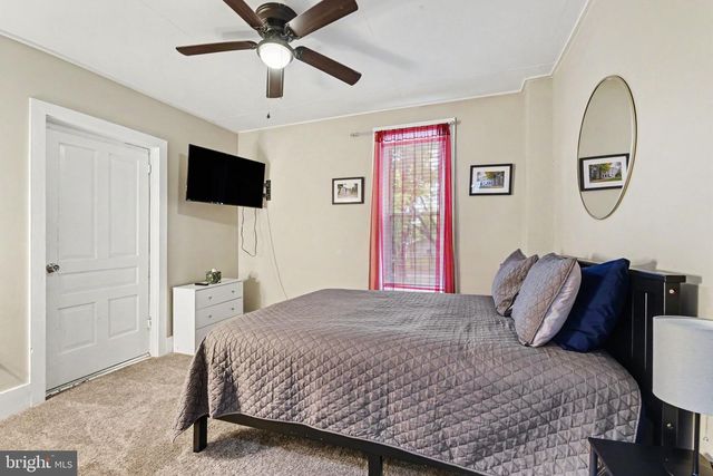 326 N COLLEGE ST, Carlisle, PA 17013