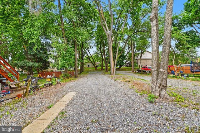 326 N COLLEGE ST, Carlisle, PA 17013