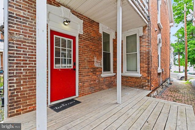 326 N COLLEGE ST, Carlisle, PA 17013