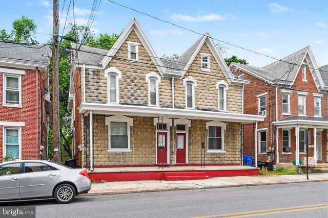 326 N COLLEGE ST, Carlisle, PA 17013