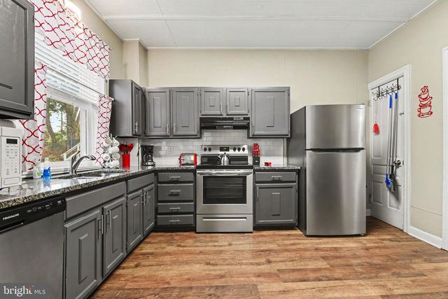 326 N COLLEGE ST, Carlisle, PA 17013