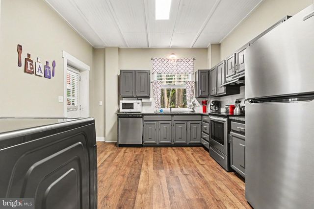 326 N COLLEGE ST, Carlisle, PA 17013