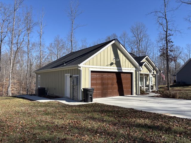 763 Hasty Ln, Estill Springs, TN 37330