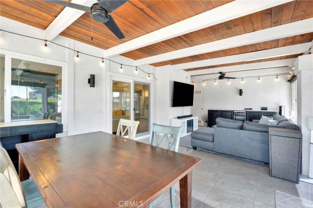 7495 N Flora Avenue, Fresno, CA 93720