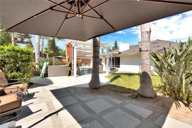 7495 N Flora Avenue, Fresno, CA 93720