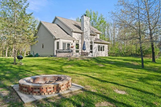 N9240 Deer Path ROAD, East Troy, WI 53120