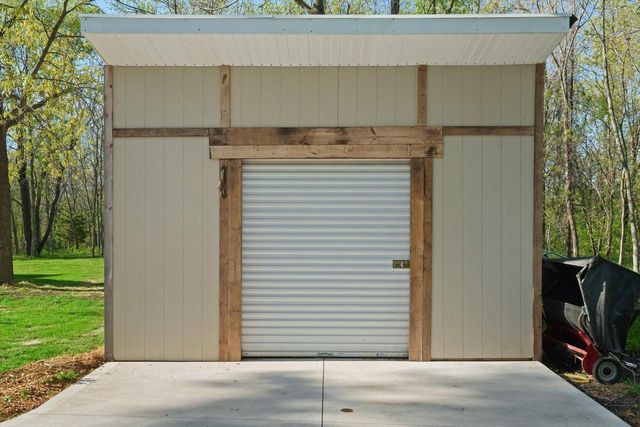 N9240 Deer Path ROAD, East Troy, WI 53120