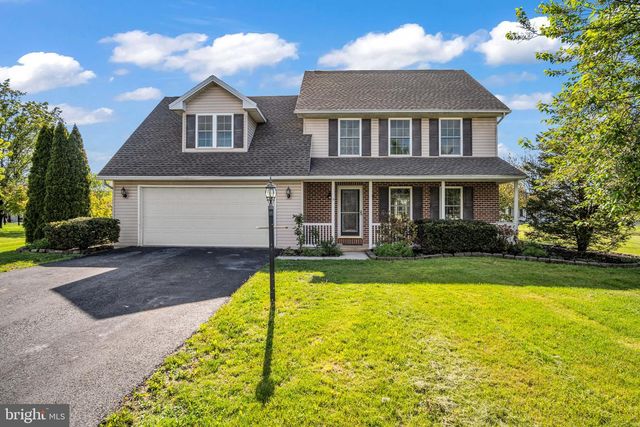 5 MEADE DRIVE, Carlisle, PA 17013
