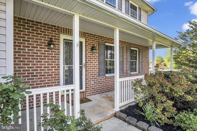 5 MEADE DRIVE, Carlisle, PA 17013