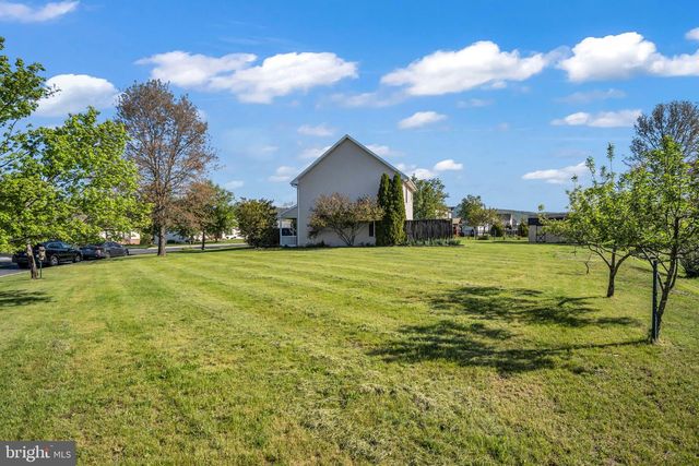 5 MEADE DRIVE, Carlisle, PA 17013