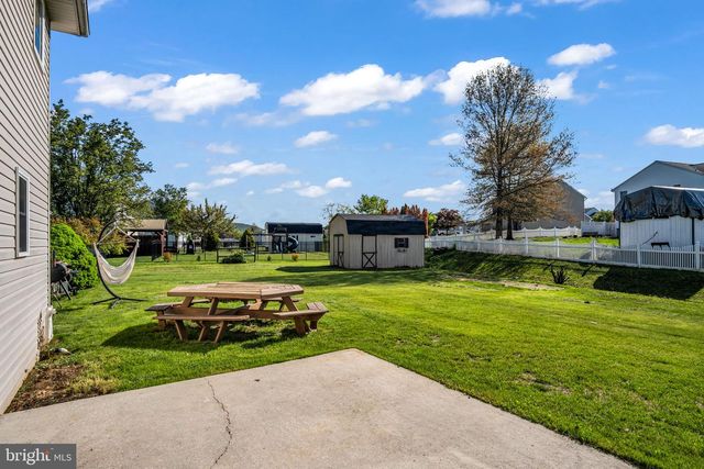 5 MEADE DRIVE, Carlisle, PA 17013