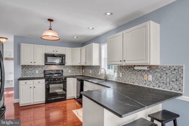 5 MEADE DRIVE, Carlisle, PA 17013