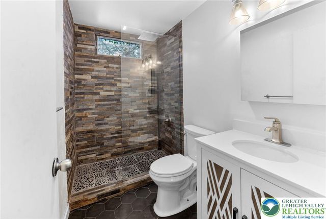 2329 Cramer Court, Lehman Twp, PA 18324