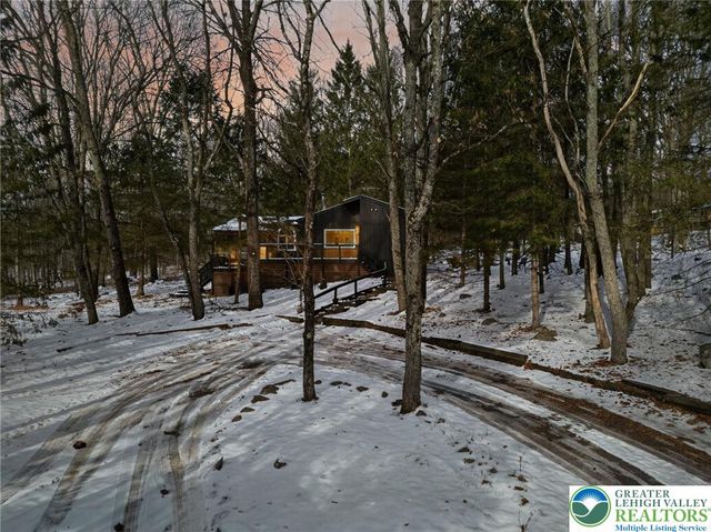 2329 Cramer Court, Lehman Twp, PA 18324