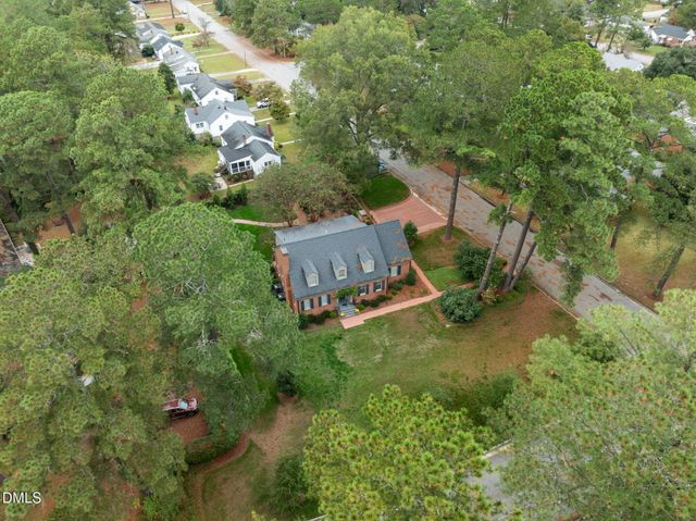 1000 S Howard Circle, Tarboro, NC 27886