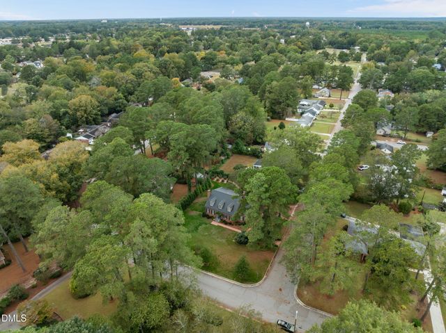 1000 S Howard Circle, Tarboro, NC 27886