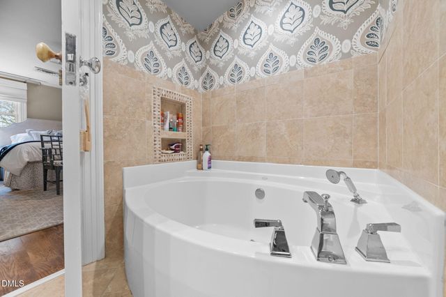 1000 S Howard Circle, Tarboro, NC 27886