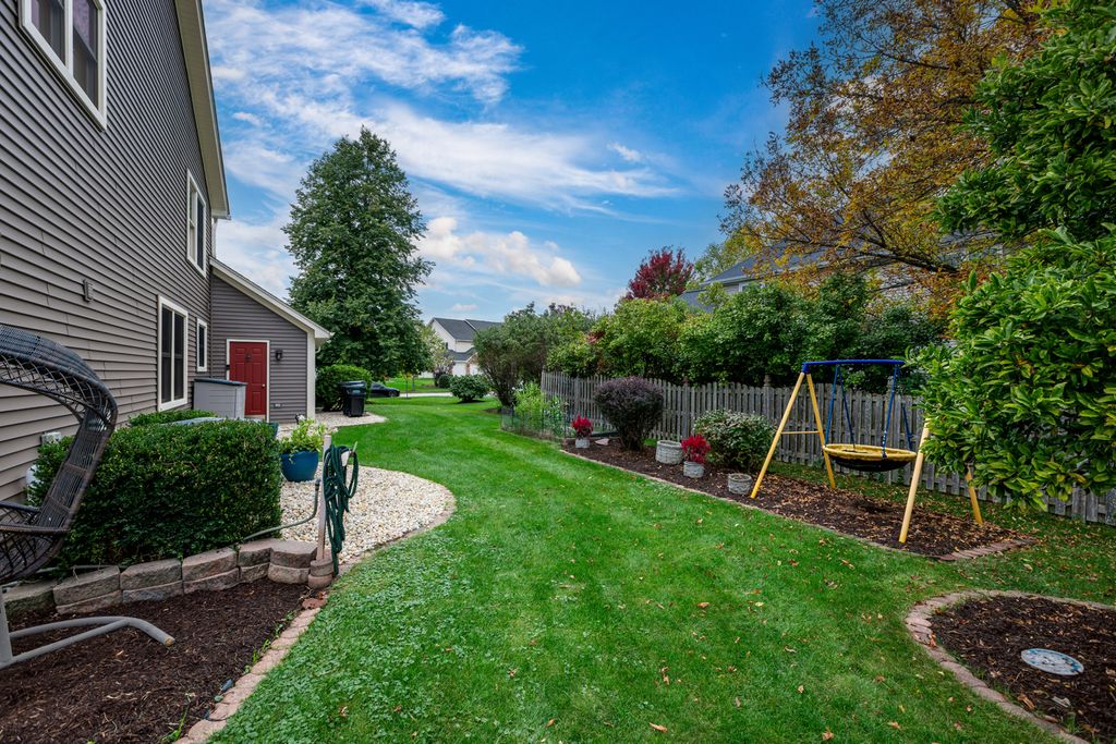 5485 Fox Path Lane, Hoffman Estates, IL 60192 — photo 3