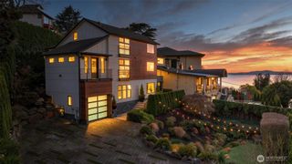4527 W Raye Street, Seattle, WA 98199