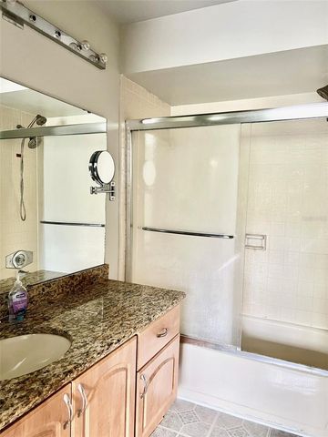 3704 SOUTHPOINTE DRIVE U-2, Orlando, FL 32822