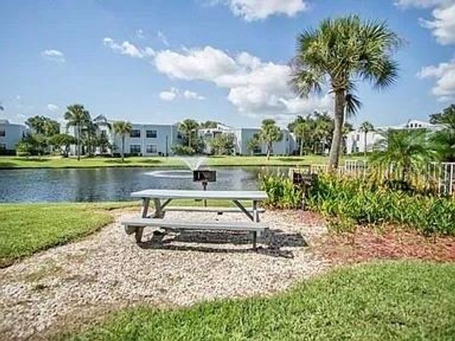 3704 SOUTHPOINTE DRIVE U-2, Orlando, FL 32822