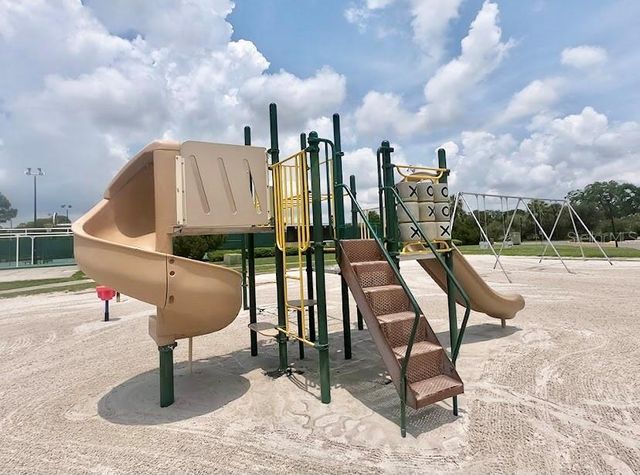 3704 SOUTHPOINTE DRIVE U-2, Orlando, FL 32822